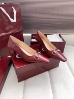 "Erin" Horsebit Pumps (حذاء "إيرين هورسبيت) - Image 3