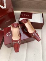 "Erin" Horsebit Pumps (حذاء "إيرين هورسبيت) - Image 7