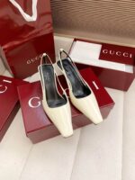 Slingback Pumps (حذاء  الكعب الخلفي)