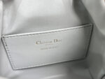 D Caro Bucket Bag (حقيبة دي كاروه باكت) - Image 5